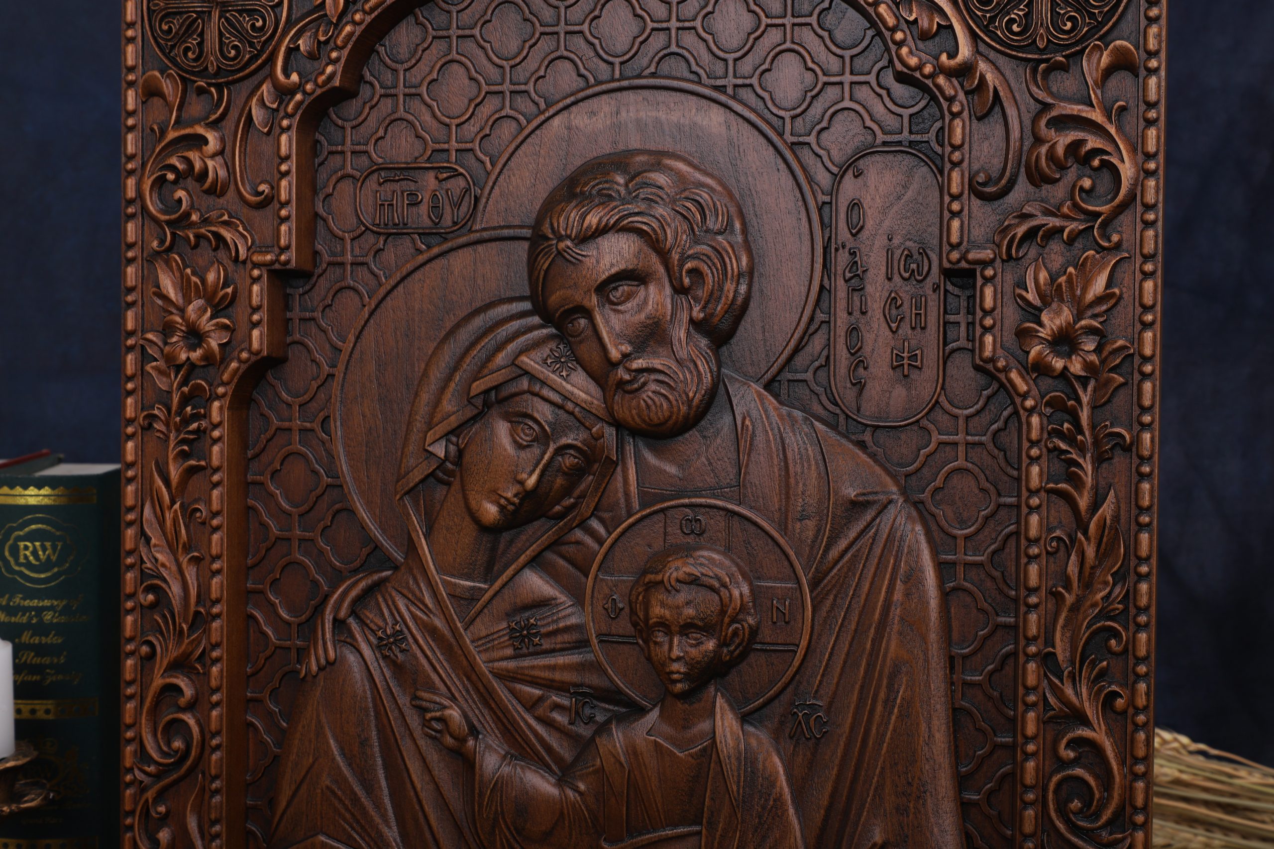 High-Quality Hand-Carved Cherry Wood Holy Family Wall Plaque - Vintage Religious Decor - 图片 4